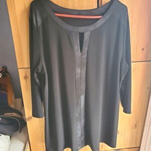 Sympli Women's Black Round Neck Knit Tunic Top Size 18